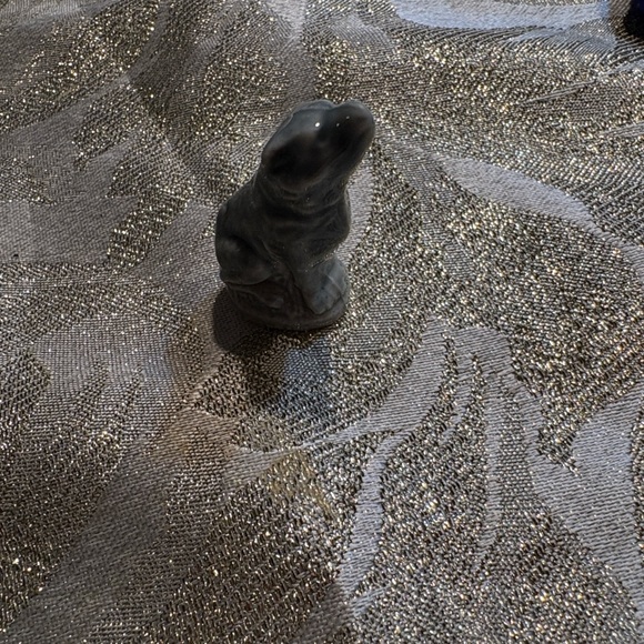 Gray Timberwolf Figurine, Wade - Picture 3 of 3